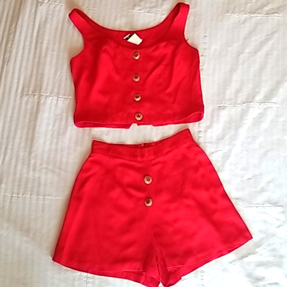 SHORT SET